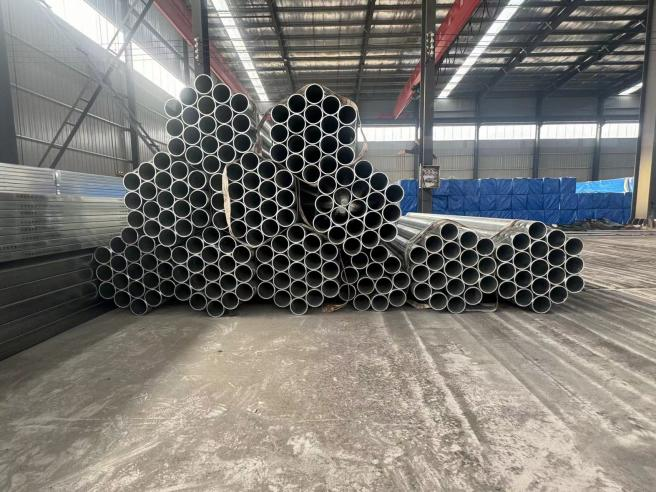 SEAMLESS STEEL PIPE 1.png