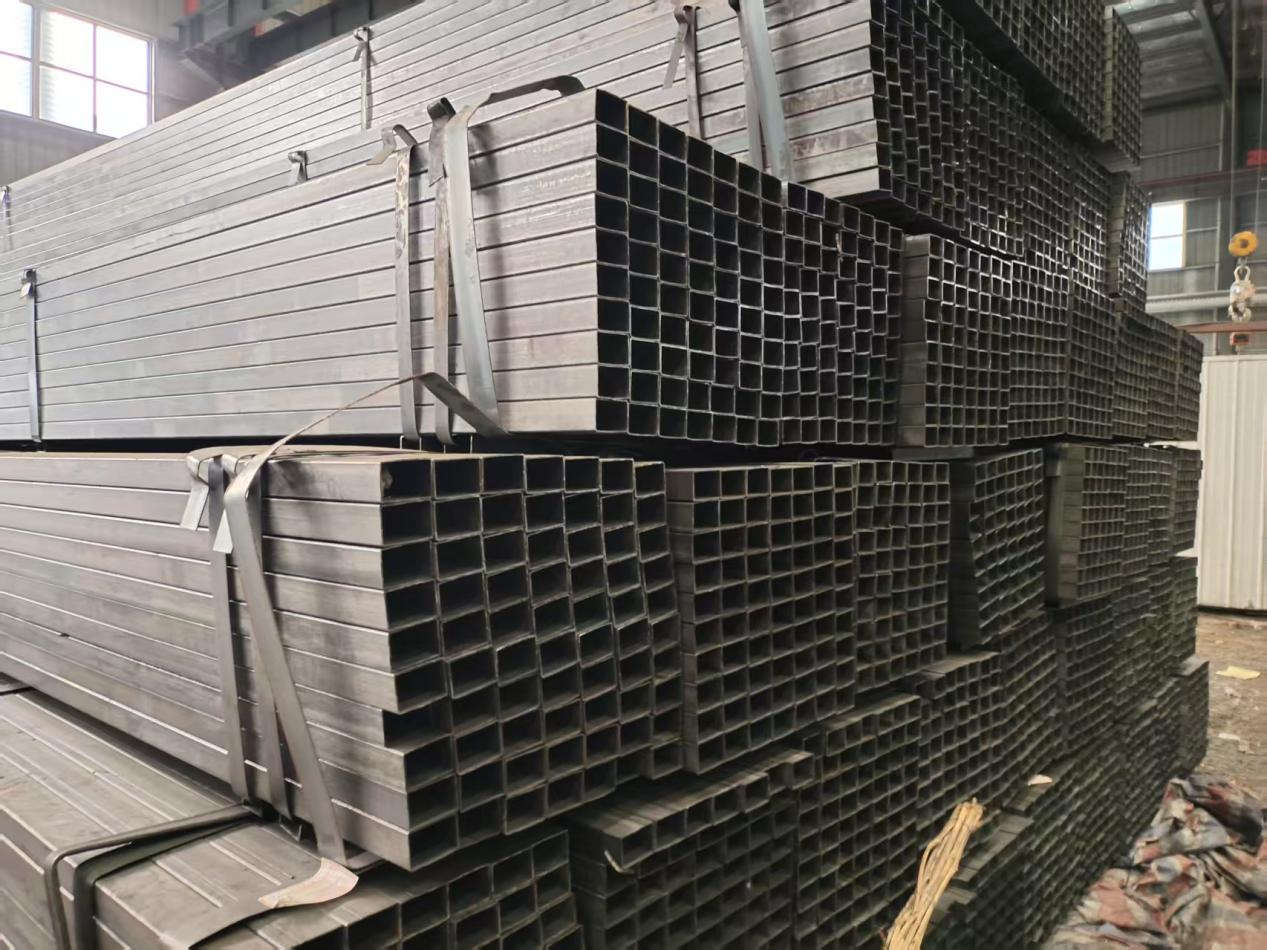 High Quality ERW Welded Steel Pipe / Black Tube / Carbon Steel Pipe Supplier from China High Quality ERW Welded Steel Pipe / Black Tube / Carbon Steel Pipe Supplier from China